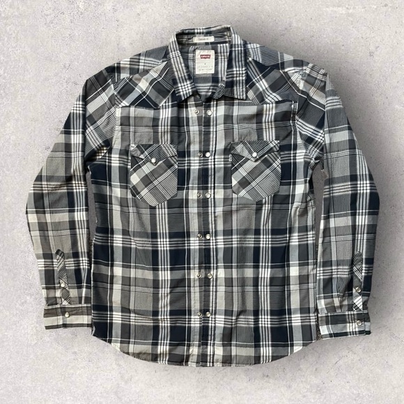 Levi’s Standard Fit Plaid Long Sleeve Shirt Size Medium Pearl Snaps Western - Picture 4 of 10